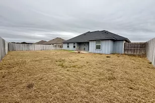 128 Elmer Ave, Burnet, TX 78611 - Photo 25