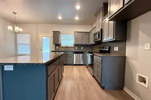 128 Elmer Ave, Burnet, TX 78611 - Photo 9