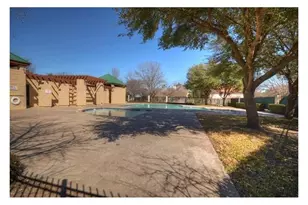 1819 Rosenborough Ln N, Round Rock, TX 78665 - Photo 19