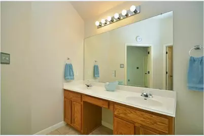 1819 Rosenborough Lane N, Round Rock, TX 78665 - Photo 13