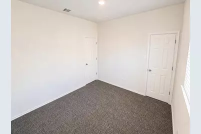 2105 Town Centre Drive #60, Round Rock, TX 78664 - Photo 9