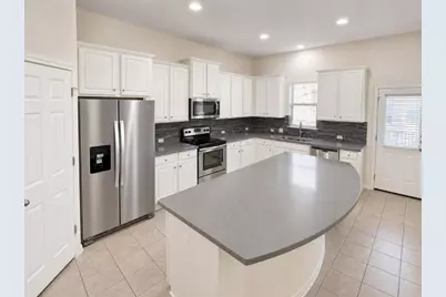 2105 Town Centre Drive #60, Round Rock, TX 78664 - Photo 5