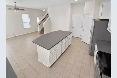 2105 Town Centre Drive #60, Round Rock, TX 78664 - Photo 7