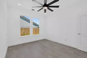 114 W Pauwela Ln, Bastrop, TX 78602 - Photo 23