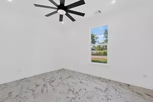 114 W Pauwela Ln, Bastrop, TX 78602 - Photo 31