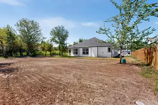 114 W Pauwela Ln, Bastrop, TX 78602 - Photo 39