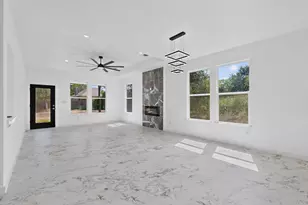 114 W Pauwela Ln, Bastrop, TX 78602 - Photo 5