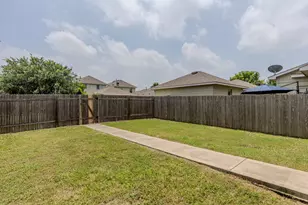 4607 Graceful Ln, Austin, TX 78725 - Photo 35