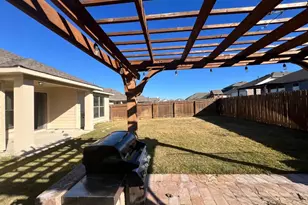 528 Elm Green St, Hutto, TX 78634 - Photo 21