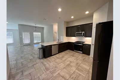 528 Elm Green Street, Hutto, TX 78634 - Photo 5