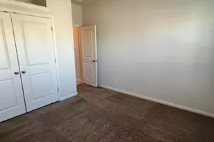 528 Elm Green St, Hutto, TX 78634 - Photo 9