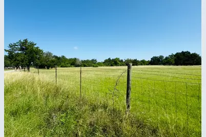 224 Crooked Hollow Drive, Elgin, TX 78621 - Photo 3