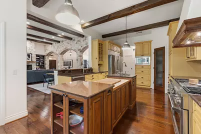 8121 Bluff Trail, Austin, TX 78737 - Photo 9