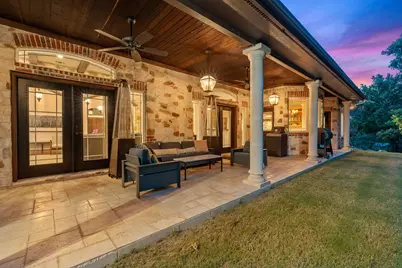 8121 Bluff Trail, Austin, TX 78737 - Photo 33