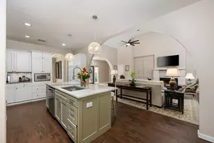 914 Challenger, Lakeway, TX 78734 - Photo 11