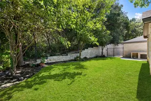 914 Challenger, Lakeway, TX 78734 - Photo 37