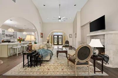 914 Challenger, Lakeway, TX 78734 - Photo 7