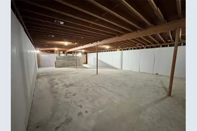 2113 E Cesar Chavez Street, Austin, TX 78702 - Photo 17