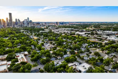 2113 E Cesar Chavez Street, Austin, TX 78702 - Photo 11