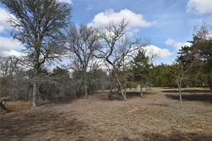 687 Fm 812 Rd, Red Rock, TX 78662 - Photo 27