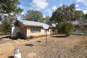 687 Fm 812 Rd, Red Rock, TX 78662 - Photo 23