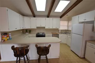 687 Fm 812 Rd, Red Rock, TX 78662 - Photo 7