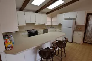 687 Fm 812 Rd, Red Rock, TX 78662 - Photo 5