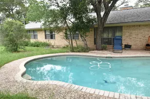 687 Fm 812 Rd, Red Rock, TX 78662 - Photo 23