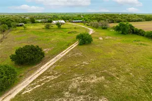 1301 Live Oak Trail, Liberty Hill, TX 78642 - Photo 17