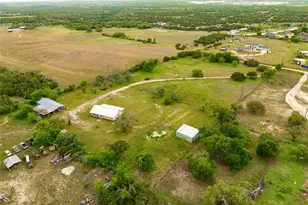 1301 Live Oak Trail, Liberty Hill, TX 78642 - Photo 5