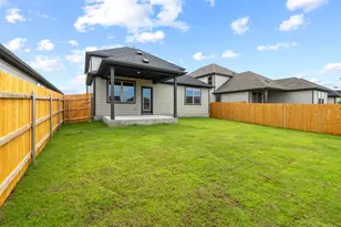 1002 Universal Dr, Hutto, TX 78634 - Photo 31