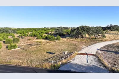 12 Bluestem Lane N, Lampasas, TX 76550 - Photo 3