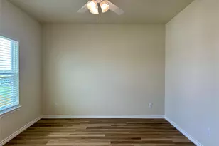 515 War Admiral Dr, Jarrell, TX 76537 - Photo 25