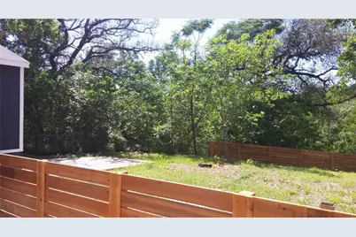 1166 Ridgeway Drive, Austin, TX 78702 - Photo 17