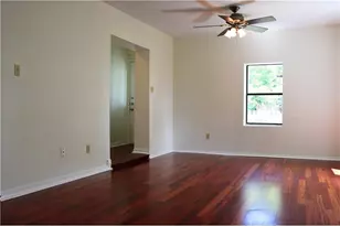 1166 Ridgeway Dr, Austin, TX 78702 - Photo 5
