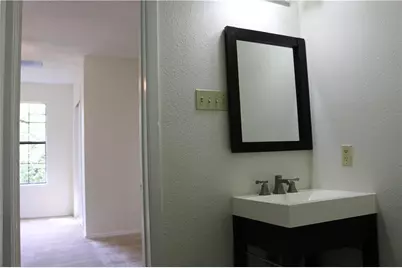 1166 Ridgeway Drive, Austin, TX 78702 - Photo 11