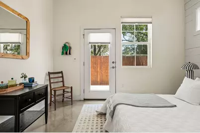 1176 Lott Avenue, Austin, TX 78721 - Photo 15