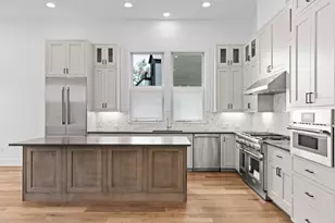 1719 Spyglass Dr, Austin, TX 78746 - Photo 7