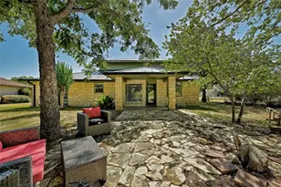 410 Hi Cir W, Horseshoe Bay, TX 78657 - Photo 23