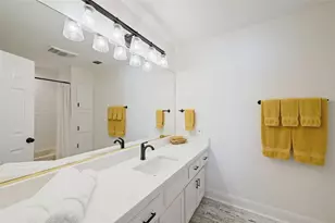 410 Hi Cir W, Horseshoe Bay, TX 78657 - Photo 13