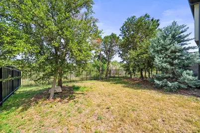 8108 Turning Leaf Circle, Lago Vista, TX 78645 - Photo 39