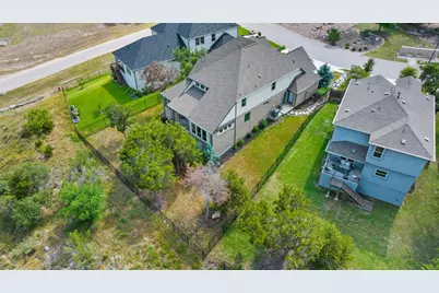 8108 Turning Leaf Circle, Lago Vista, TX 78645 - Photo 33