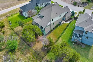 8108 Turning Leaf Cir, Lago Vista, TX 78645 - Photo 33