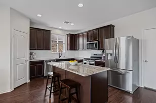 332 Bayberry Cir, Buda, TX 78610 - Photo 5