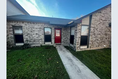 1204 Blackjack Street #B, Lockhart, TX 78644 - Photo 3