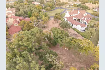 165 Plaza Escondido, Horseshoe Bay, TX 78657 - Photo 3