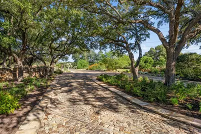 165 Plaza Escondido, Horseshoe Bay, TX 78657 - Photo 15