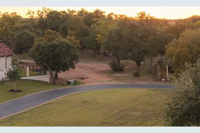 165 Plaza Escondido, Horseshoe Bay, TX 78657 - Photo 5