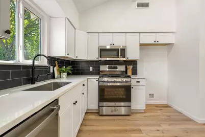 6209 Reicher Drive, Austin, TX 78723 - Photo 29