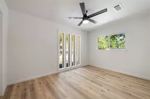 6209 Reicher Dr, Austin, TX 78723 - Photo 13